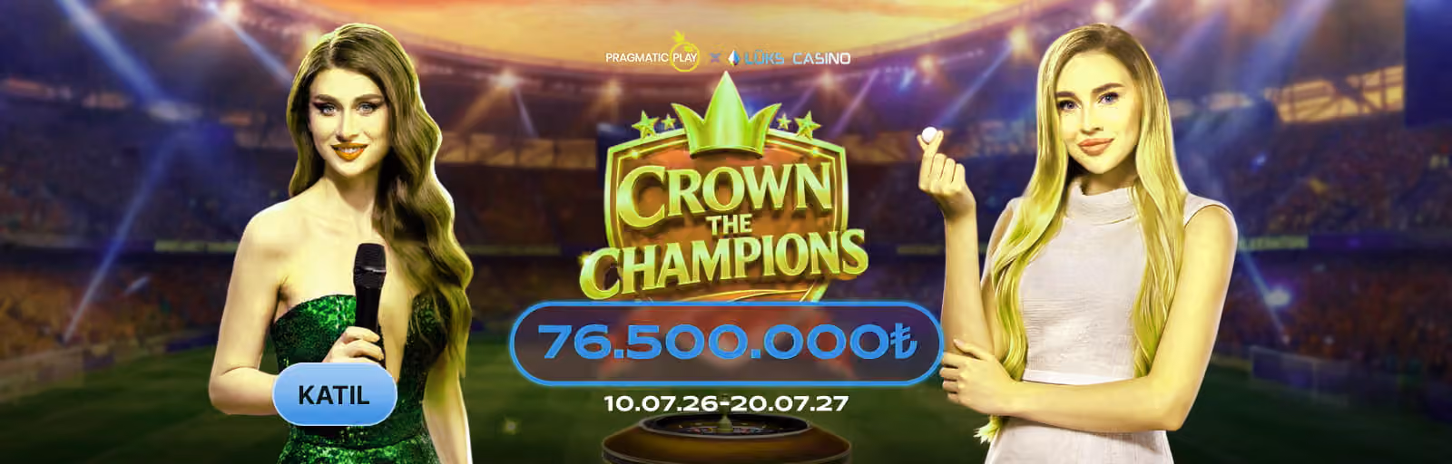 Pragmatic Play Crown the Champions afişi: stadyumda iki sunucu ve altın taç